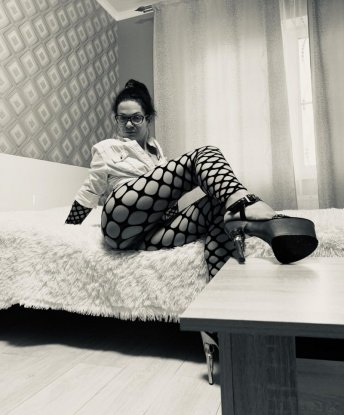 Проститутка Акнада : Фатима